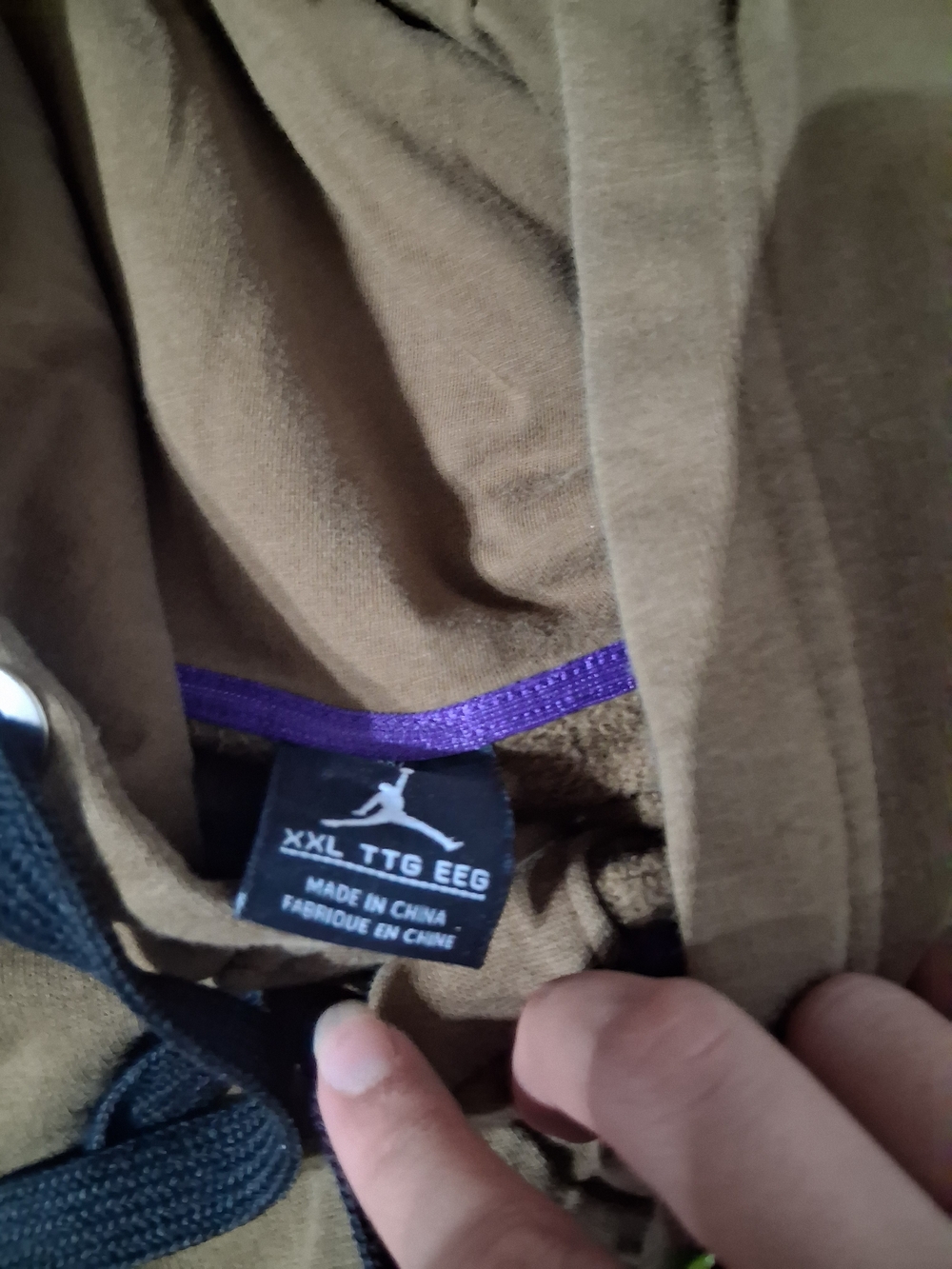 Jordan Hooded Bomber Jacket in Olive Green & Black - Picture 2 of 3
